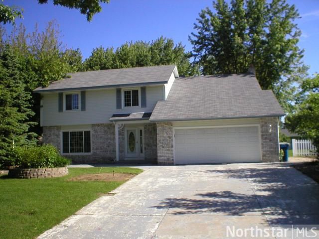 9750 104th Ave N, Osseo, MN 55369