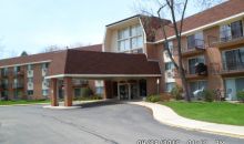 1188 Royal Glen Dr Apt 214 Glen Ellyn, IL 60137