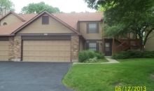 396 Sandhurst Cir Apt 1 Glen Ellyn, IL 60137