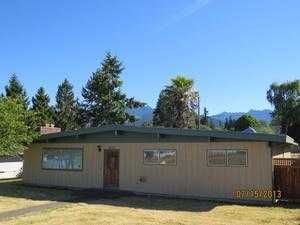 830 W 11th St, Port Angeles, WA 98363