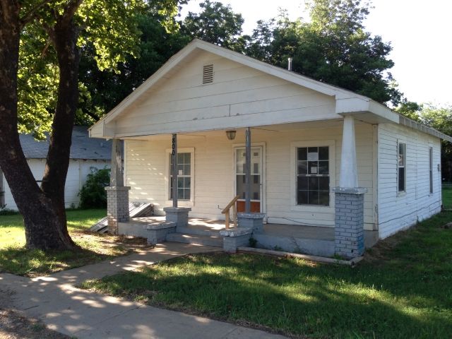 800 W 14th Street, Ada, OK 74820