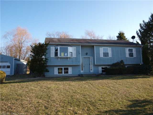 23 Marie St, Plainfield, CT 06374