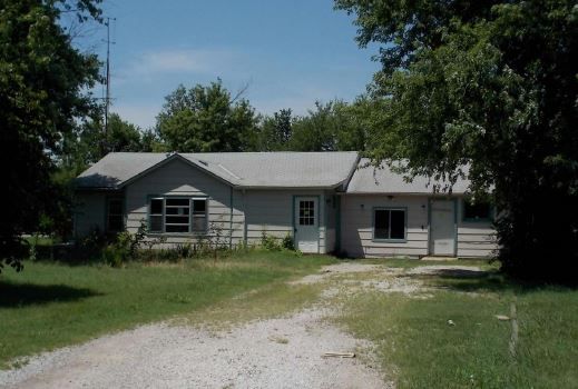 1203 Oak St, El Dorado, KS 67042