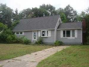 18 Dianne Ave, Centereach, NY 11720