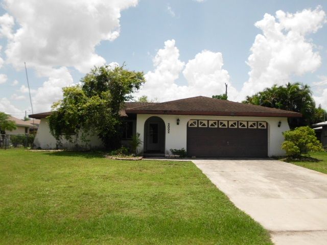 2002 NE 3rd St Unit 17, Cape Coral, FL 33909