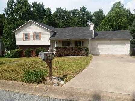 2455 Danver Ln, Buford, GA 30519