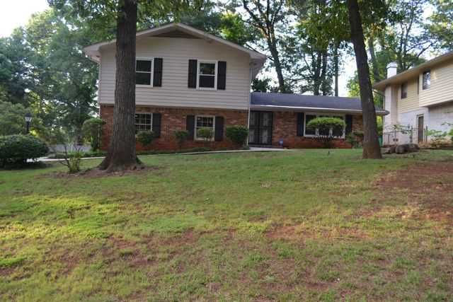 2207 Sterling Ridge Rd, Decatur, GA 30032