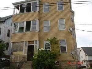 390 Washington Ave, Waterbury, CT 06708