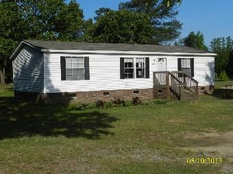 119 Beverly Ln, Clinton, NC 28328