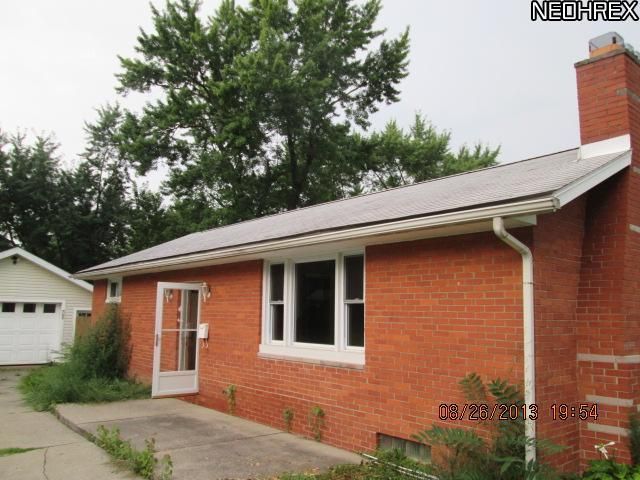 355 Oak St, Wadsworth, OH 44281