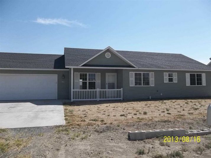 250 W 2nd St, Hazelton, ID 83335