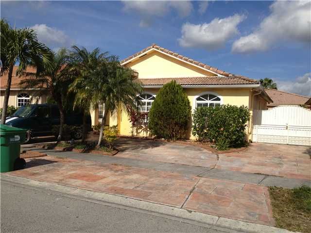 9113 NW 144 TE, Hialeah, FL 33018