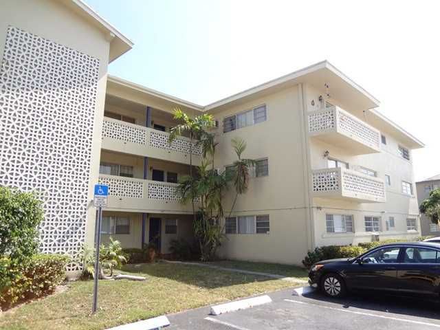 11930 Ne 19th Dr Apt 21, Miami, FL 33181