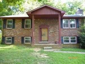 109 W Ray St, Dickson, TN 37055