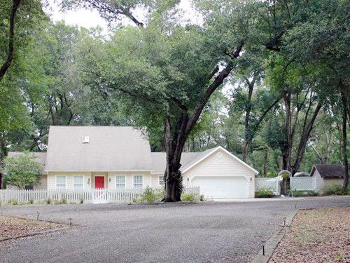 2443 LAKE GRIFFIN RD, Lady Lake, FL 32159