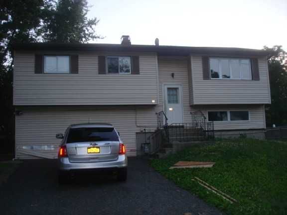 30 Selden Blvd, Centereach, NY 11720