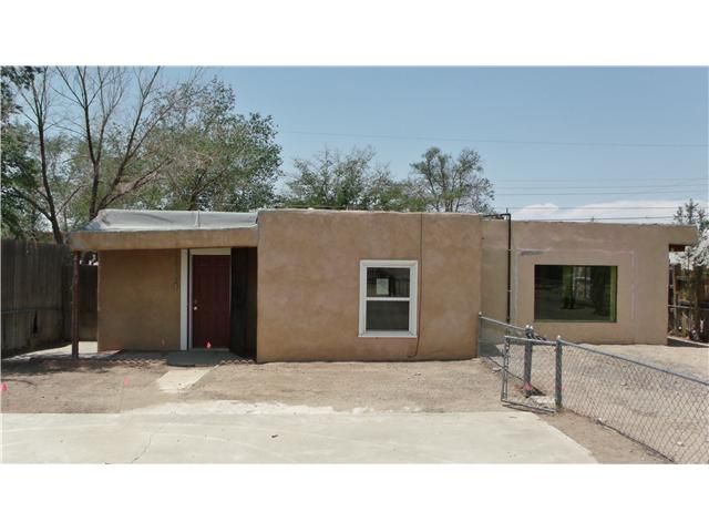 419 Mesilla St SE, Albuquerque, NM 87108