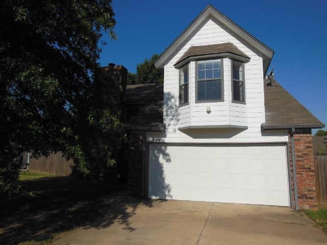 304 S Indianwood Ave, Broken Arrow, OK 74012