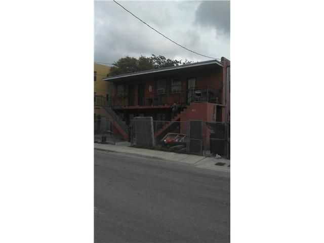 186 NW 13 ST, Miami, FL 33136