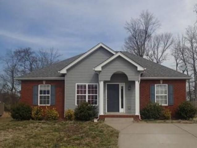 6016 Legacy Drive, Springfield, TN 37172