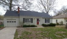 3002 W 72nd Ter Prairie Village, KS 66208