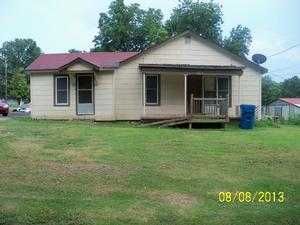 303 E Walnut St, Dyer, TN 38330