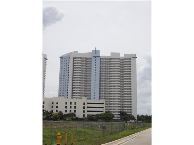 14951 Royal Oaks Ln Apt 601, Miami, FL 33181