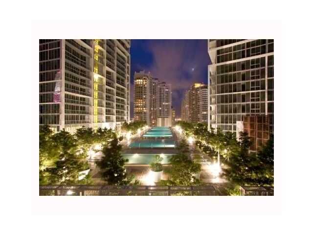 485 BRICKELL AV # 2205, Miami, FL 33131