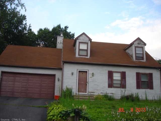 40 Normandy Dr, Waterbury, CT 06705