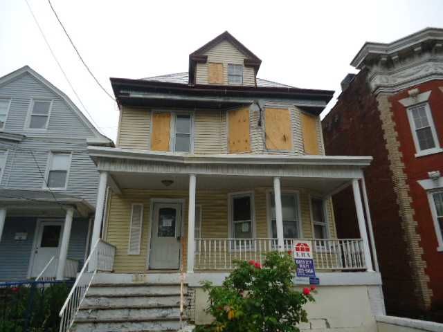 128 Lewis St, Perth Amboy, NJ 08861