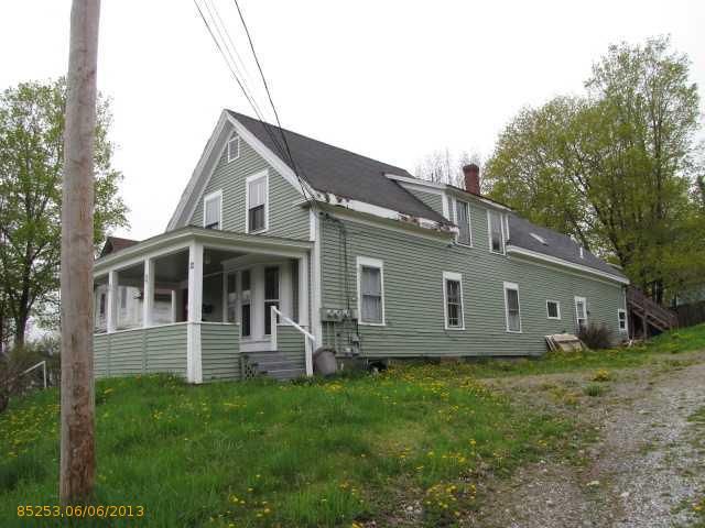 12 Spruce St, Gardiner, ME 04345