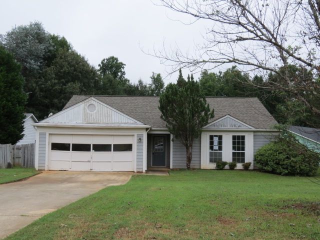 1292 Lynx Ct, Hampton, GA 30228