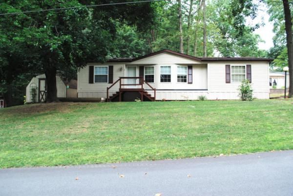 2 Rainbow Circle, Elizabethtown, PA 17022