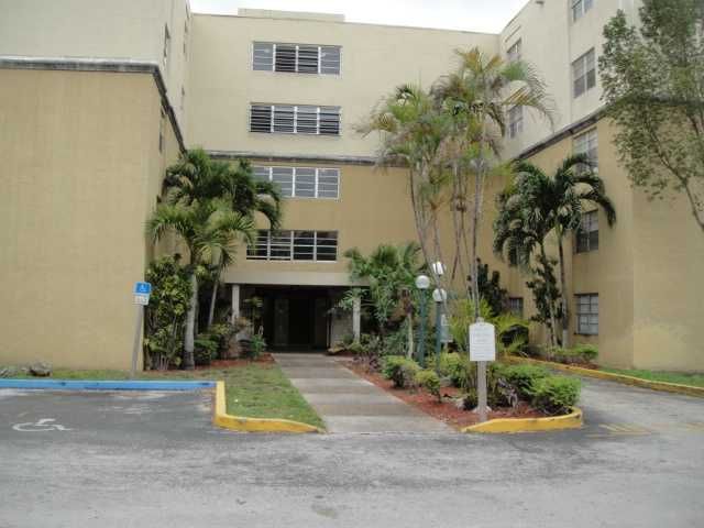 6960 NW 186 ST # 124, Hialeah, FL 33015