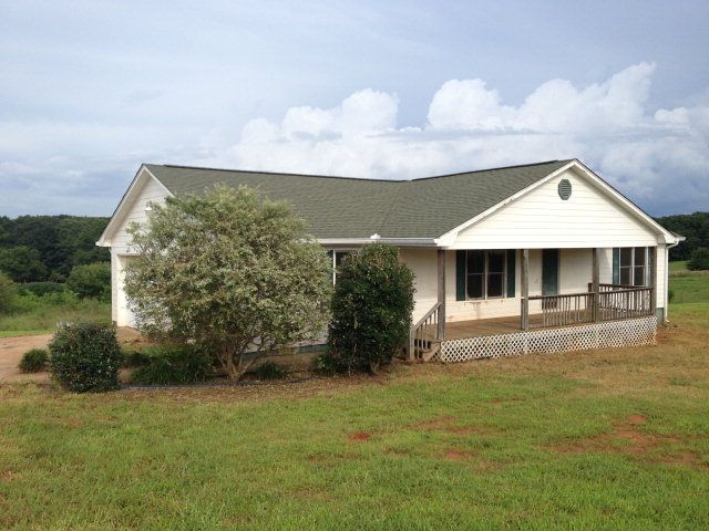 371 Jefferson River Rd, Jefferson, GA 30549