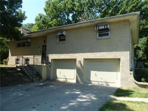 1032 S 45th Ter, Kansas City, KS 66106