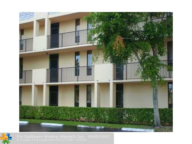 6410 CORAL LAKE DR # 110, Pompano Beach, FL 33063