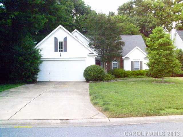 1701 Bianca Ct, Charlotte, NC 28214