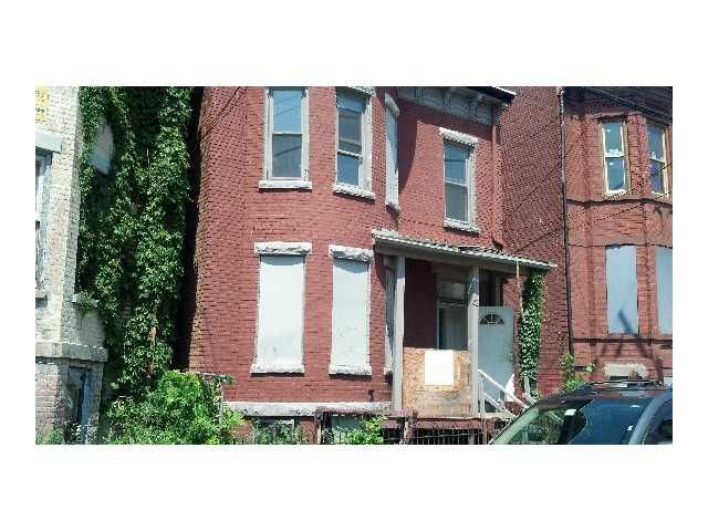 52 Lander St, Newburgh, NY 12550