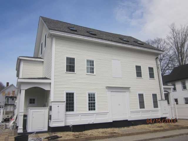 1 Huntington Ave Apt 5, Amesbury, MA 01913