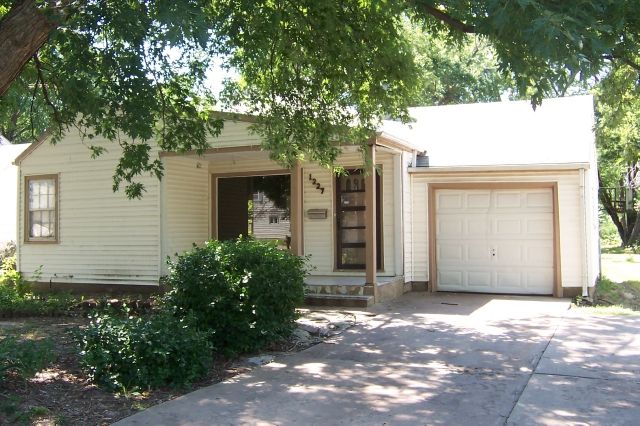 1227 S Kansas St, Wichita, KS 67211