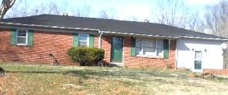 942 Columbia Ave, Centerville, TN 37033