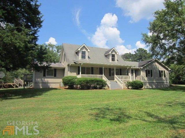 411 Davis Rd, Jefferson, GA 30549