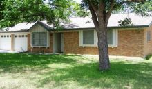 1102 Debus Dr Taylor, TX 76574