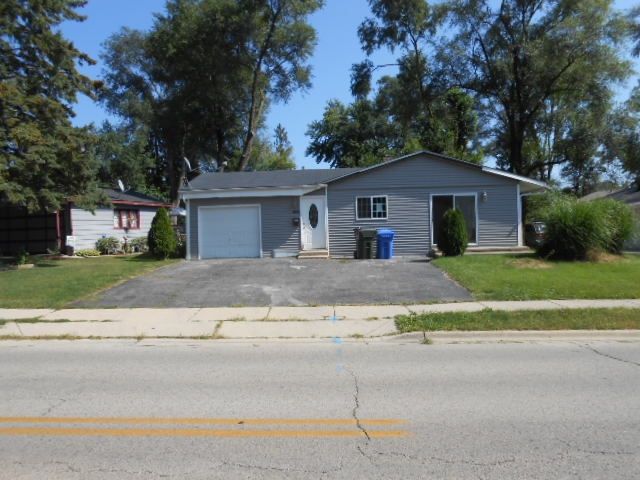 322 Tulsa Ave, Carpentersville, IL 60110