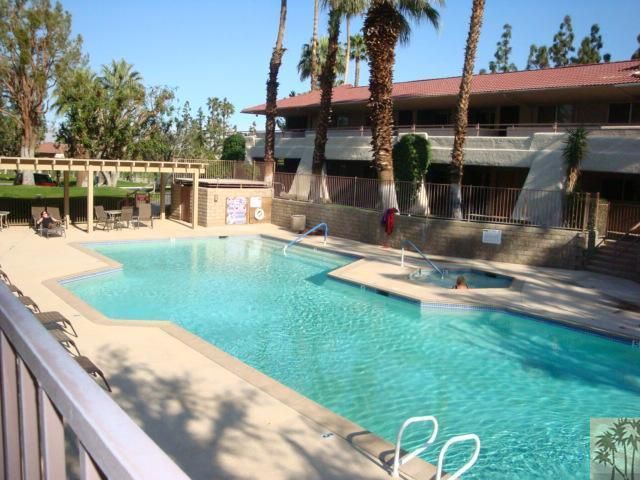 2875 N Los Felices Rd Unit 207, Palm Springs, CA 92262