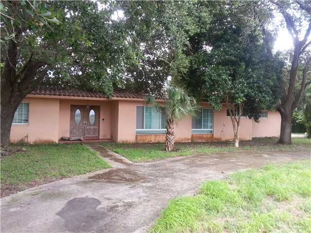 23301 SW 197 AV, Homestead, FL 33031