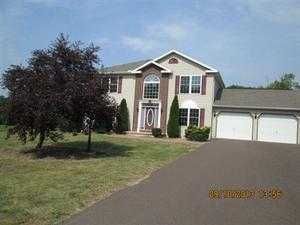 4 Meadowlark Ln, Danville, PA 17821