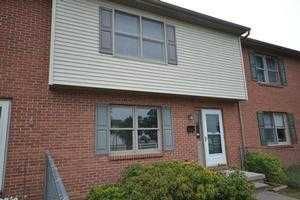 34 Orchard St, Hanover, PA 17331