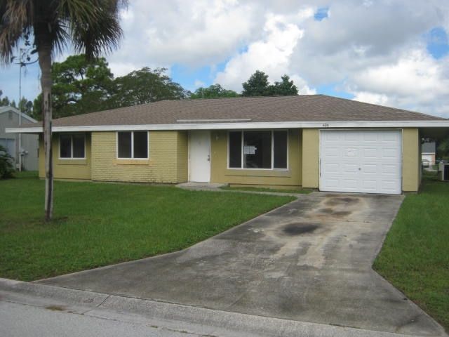 426 Ralwood Ln NE, Palm Bay, FL 32907